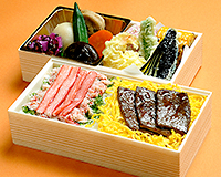 カニとお肉の二段重